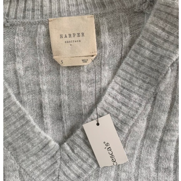 NWT Francesca's Harper Heritage Andy Sweater in Grey - Picture 5 of 7